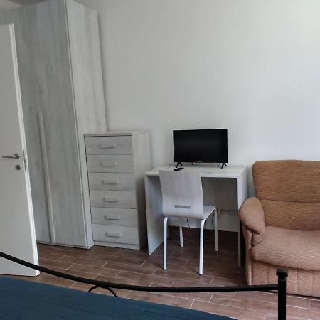 Curti Granda Hotel Rescaldina Buitenkant foto