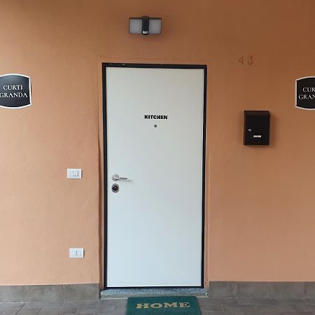 Curti Granda Hotel Rescaldina Buitenkant foto