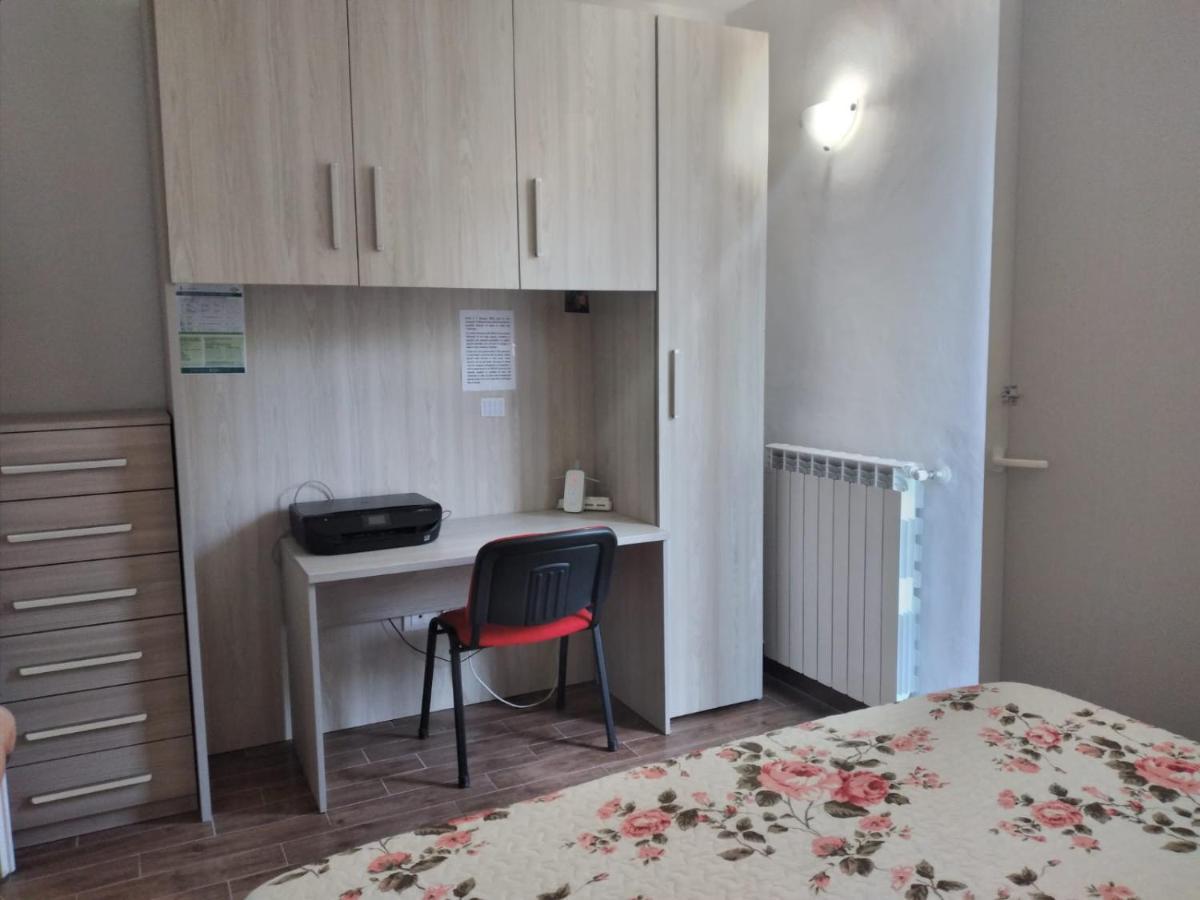 Curti Granda Hotel Rescaldina Buitenkant foto