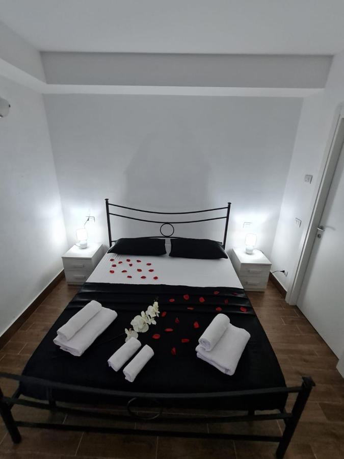 Curti Granda Hotel Rescaldina Buitenkant foto