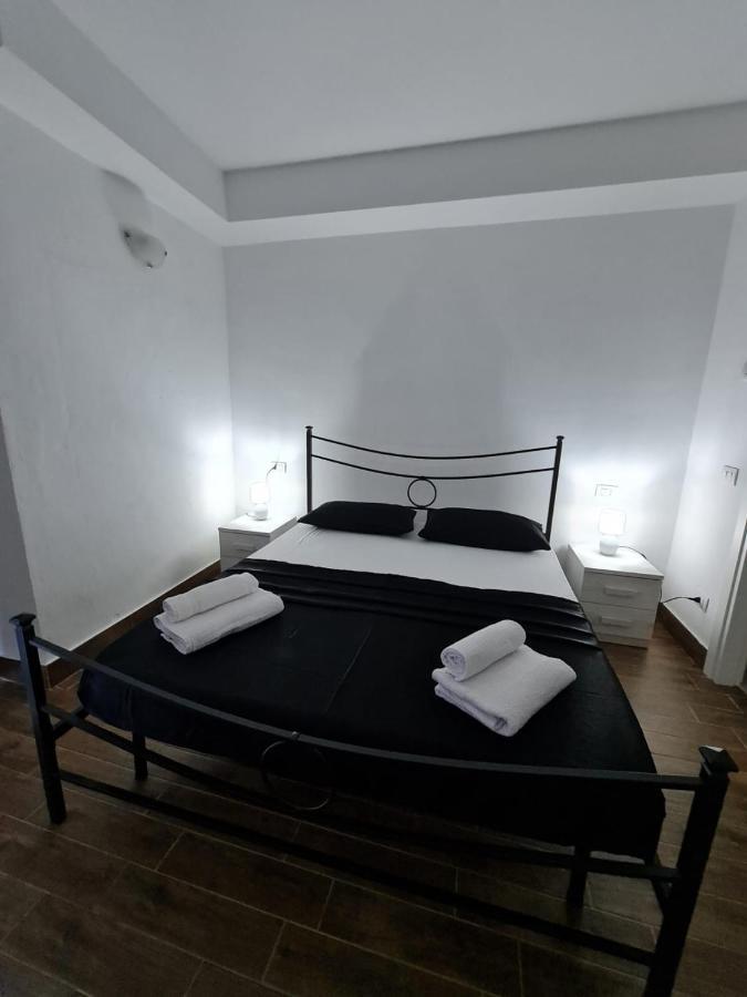Curti Granda Hotel Rescaldina Buitenkant foto