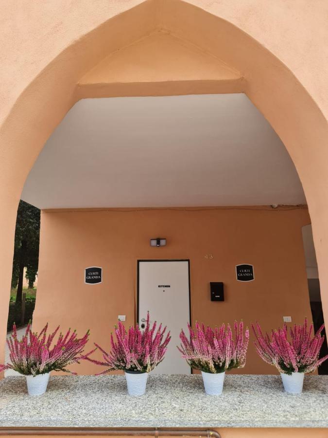 Curti Granda Hotel Rescaldina Buitenkant foto